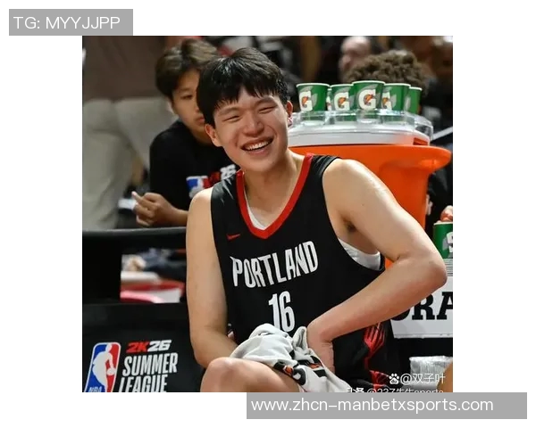 罗威飚中三分再度坐第一排杨瀚森与队友们欢乐庆祝瞬间回顾