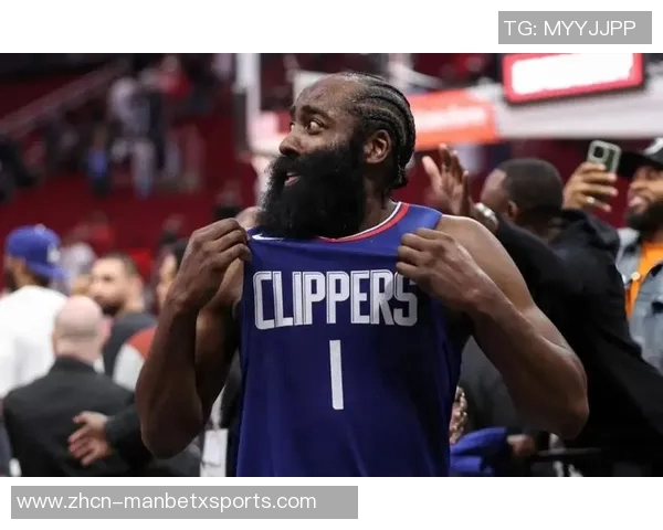 哈登回应外界质疑称战绩无法体现我们的动力自己依然年轻充满斗志